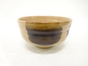 万代草山造　釉掛　茶碗